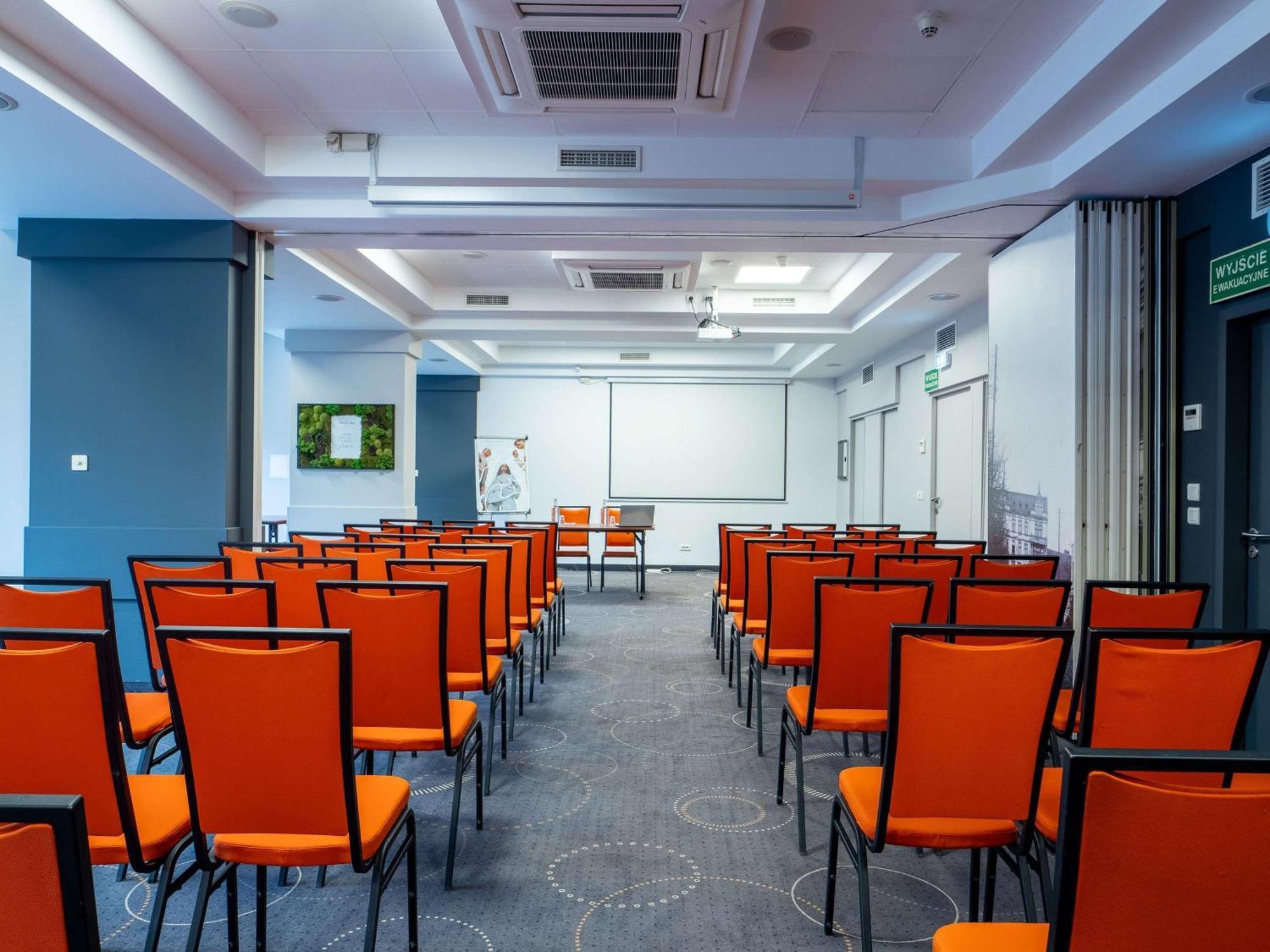 Mercure Czestochowa Centrum Buitenkant foto
